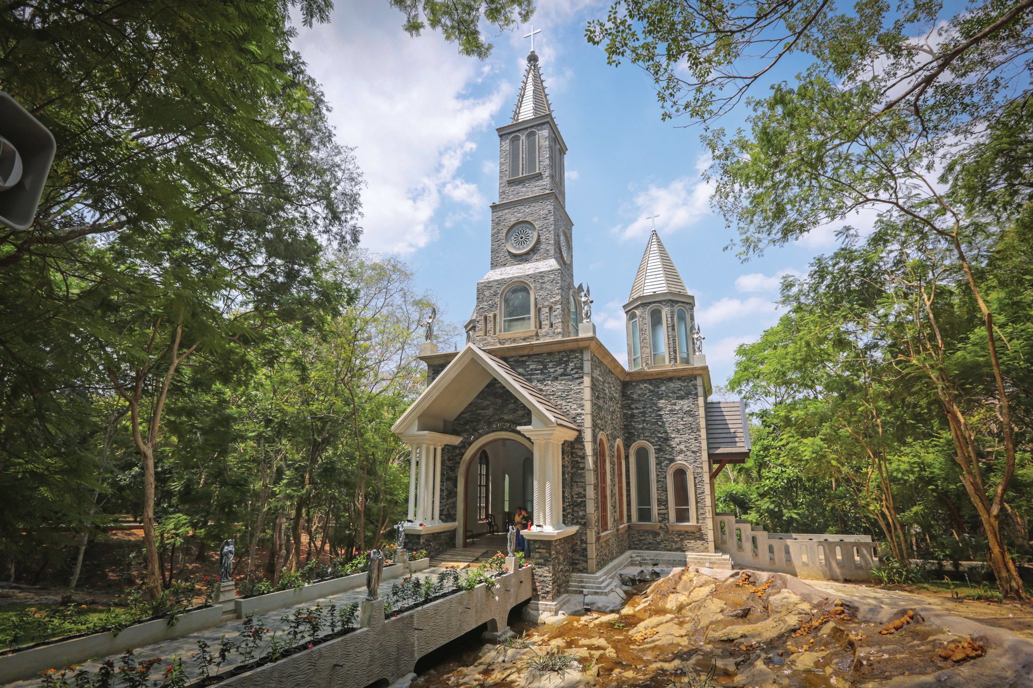 National Basilica of Our Lady of Lanka