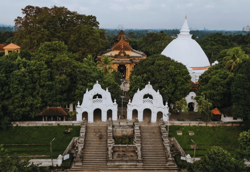 Kelaniya Temple
